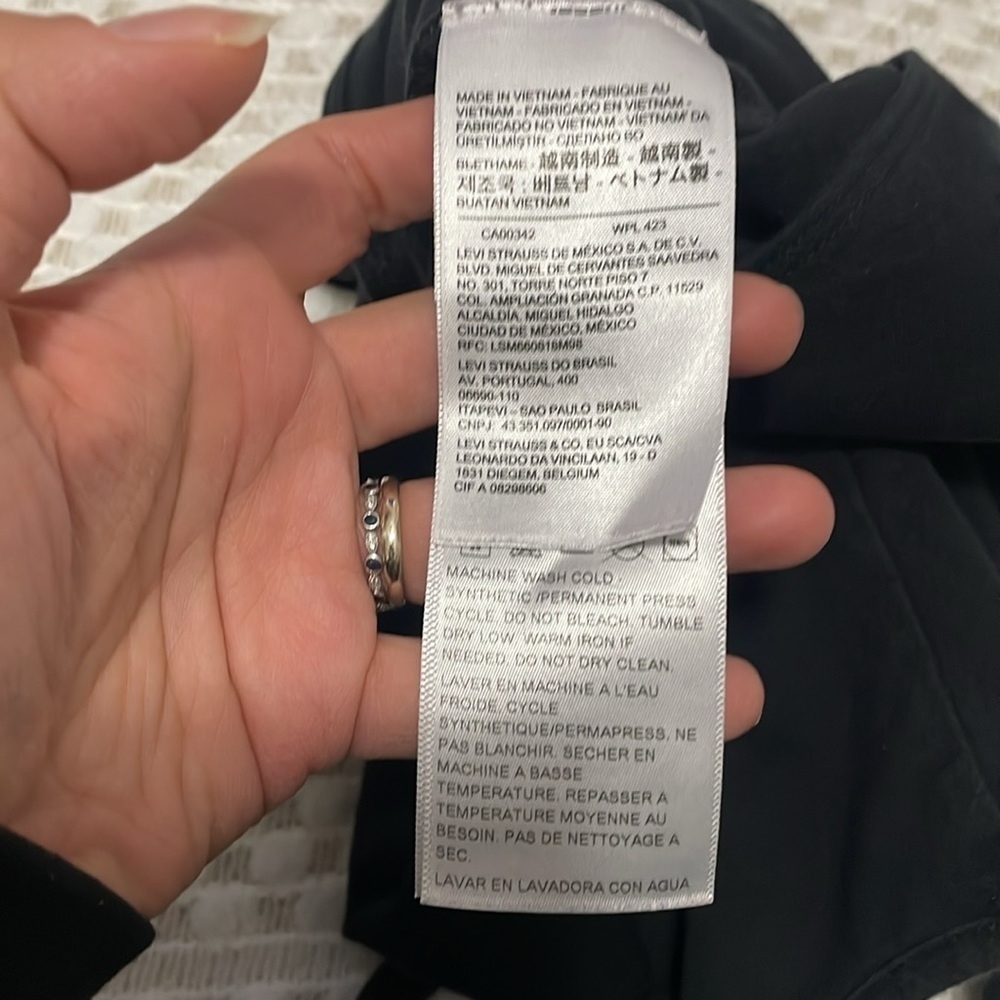 Levi’s Women’s Bodysuit - Sleeveless - Picture 8 of 9